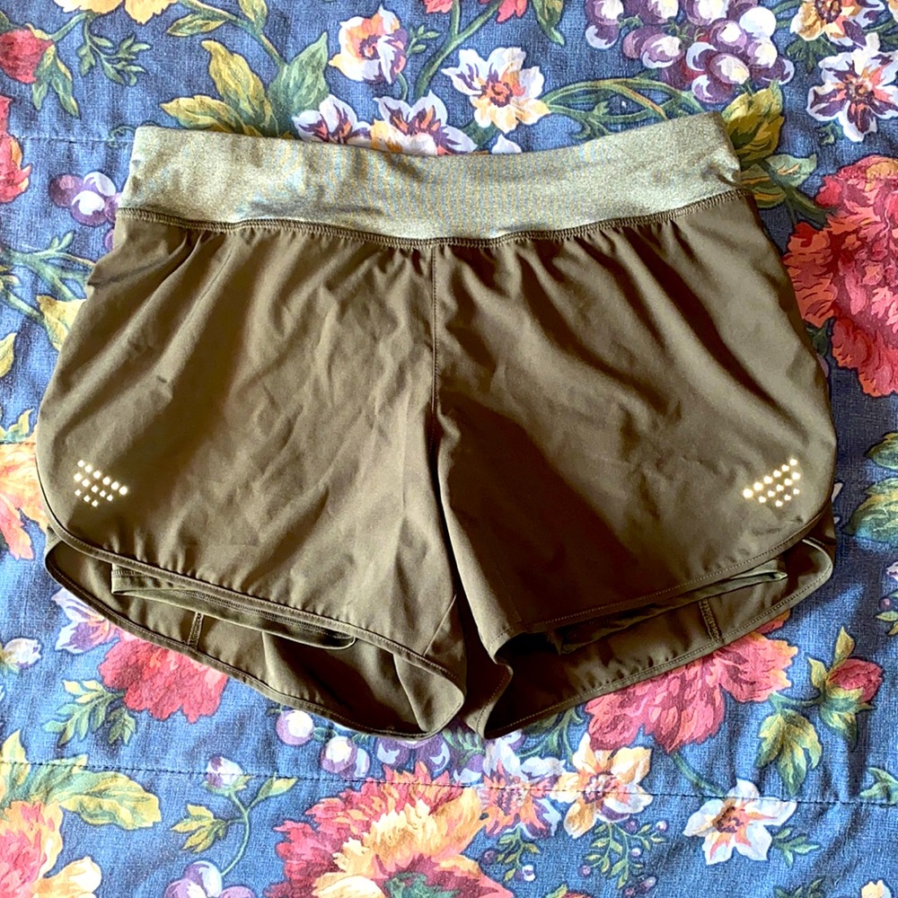 NWOT Army green workout shorts
